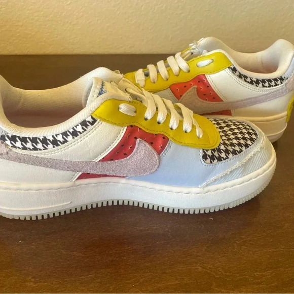 NIKE AIR FORCE 1 - Picture 4 of 7